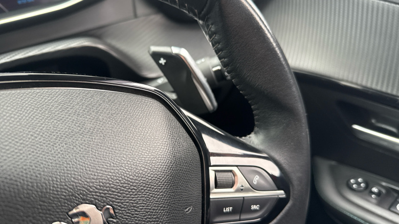 Peugeot 208 1.2 PureTech 100 Allure Premium 5dr EAT8 Petrol Hatchback